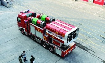 消防“導彈車”