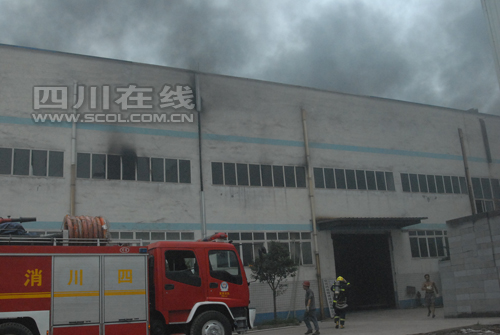 宜賓市延平壩工業(yè)園區(qū)一家鑄造公司廠房突發(fā)大火 無人傷亡