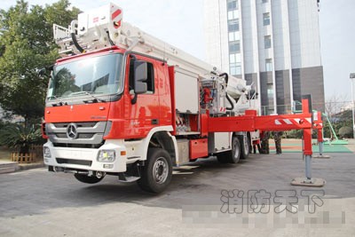 江東消防斥資1000萬配備55米登高平臺車
