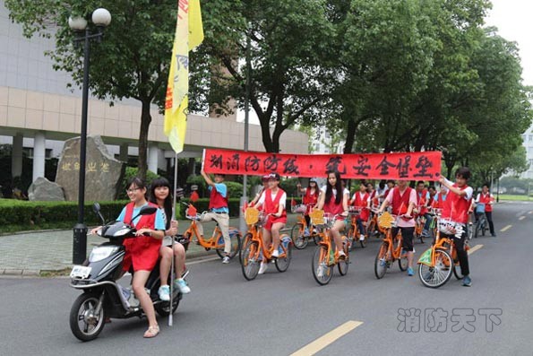 湖州支隊(duì)廣泛開展青少年暑期消防教育實(shí)踐活動(dòng)