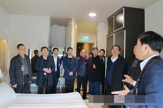 參觀已建成裝配式鋼結構建筑項目