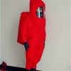 雷沃生產銷售全封密封型防化服價格低質量杠杠的