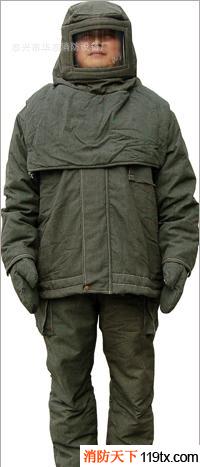供應大量生產(chǎn)江蘇泰興華泰消防服／消防防護服／消防戰(zhàn)斗服／消防頭盔